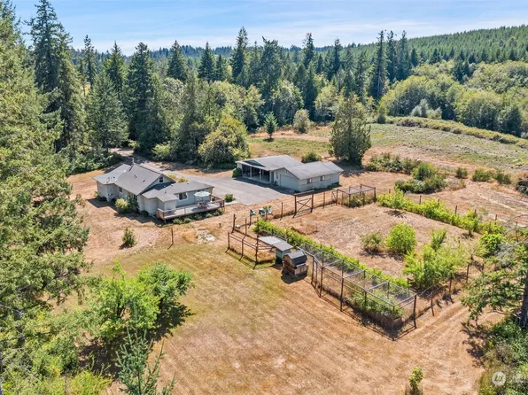 5051 E Grapeview Loop Road, Allyn, WA 98524