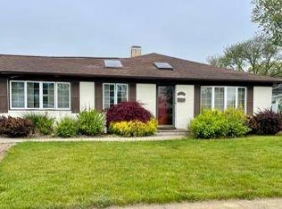 2358 Langen Dr, Seaford, NY 11783