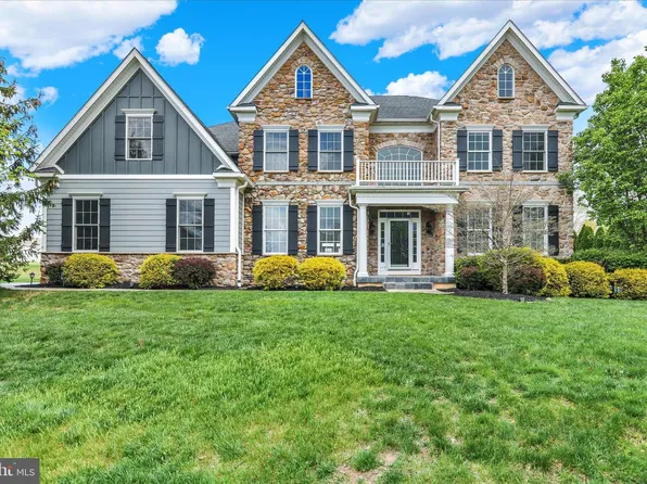 409 Ace Cir, Harleysville, PA 19438