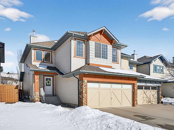 2nd image of 10 S Cougar Ridge Bay SW