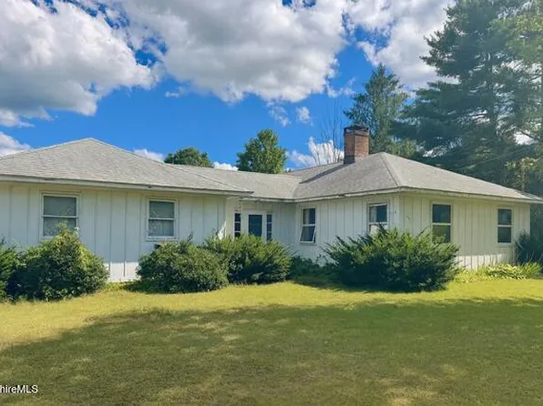 153 E Main St, Sheffield, MA 01257