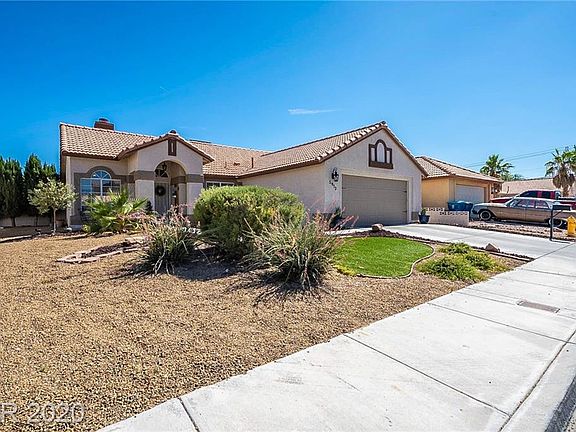 3rd image of 5913 Waveland Dr