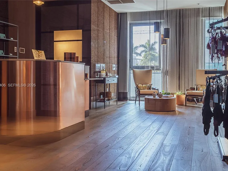 121 NE 34th St #Penthouse 3217 — Photo 66