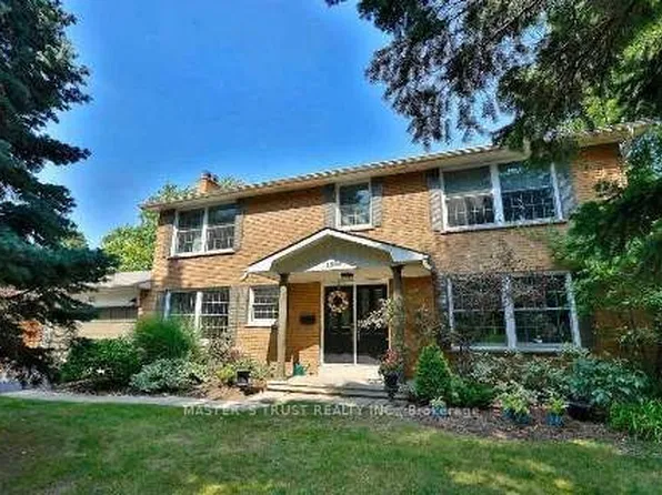 1585 Crombie Rd, Mississauga, ON L5J 4J1
