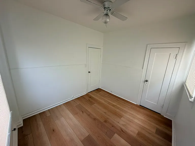 2533 University Ave #9 — Photo 1