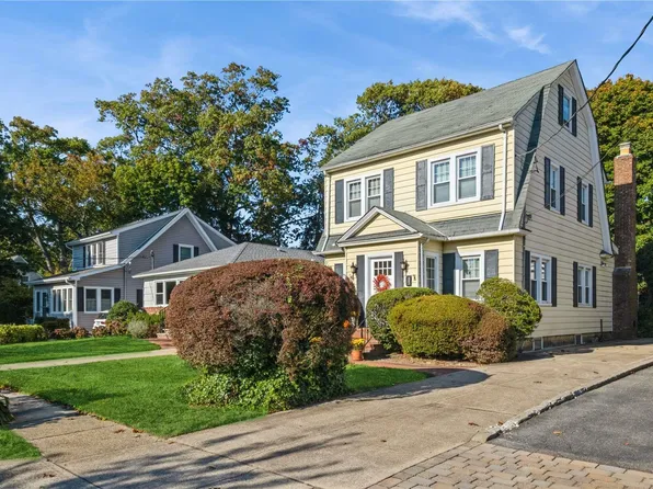 107 Marvin Avenue, Rockville Centre, NY 11570