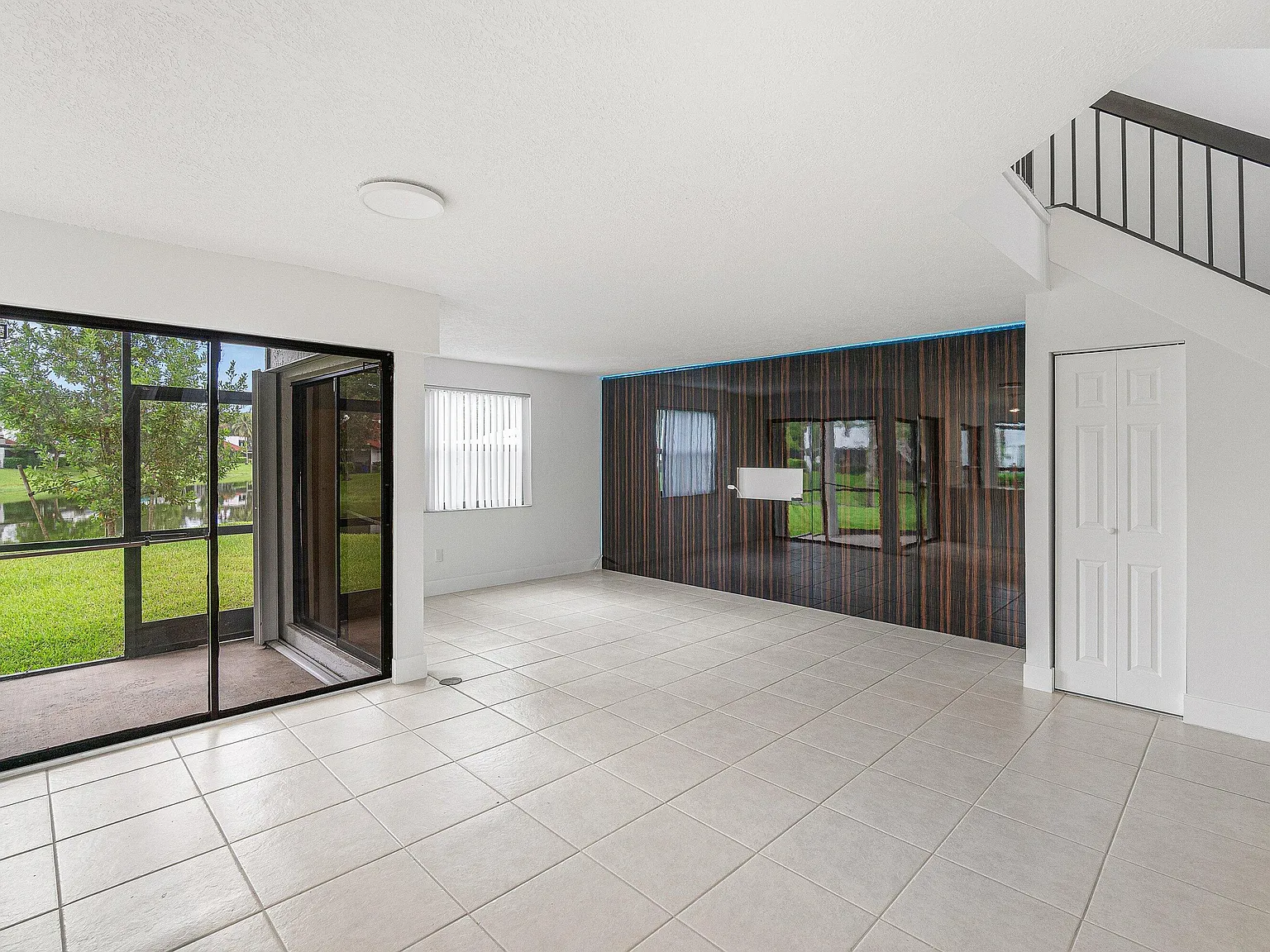 2 bed, 2.5 bath, 1430 sqft, $2,500 — Photo 4