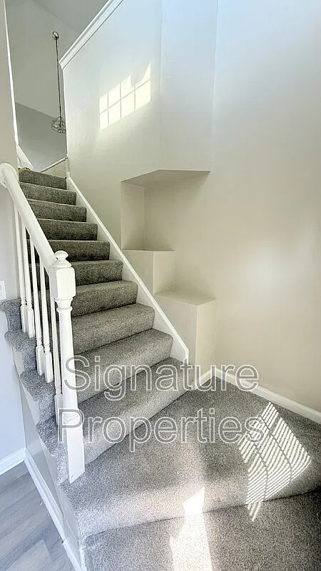 2 bed, 2.0 bath, 1015 sqft, $1,800 — Photo 2