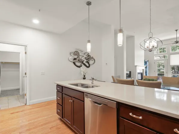 21 Grey Hawk Drive UNIT 21, Mashpee, MA 02649