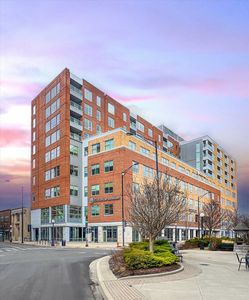 301 N Neil St STE 909, Champaign, IL, 61820