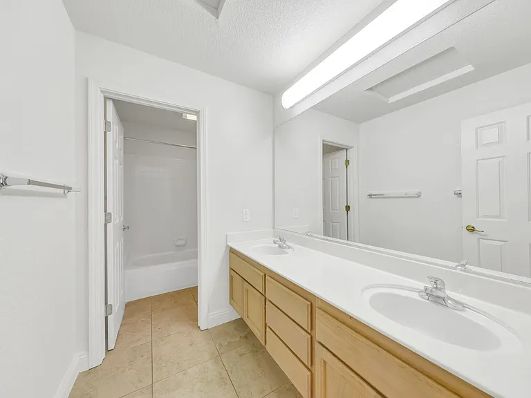 133 Cruickshank Dr — Photo 18