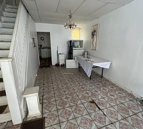 2nd image of 1812 E Orleans St