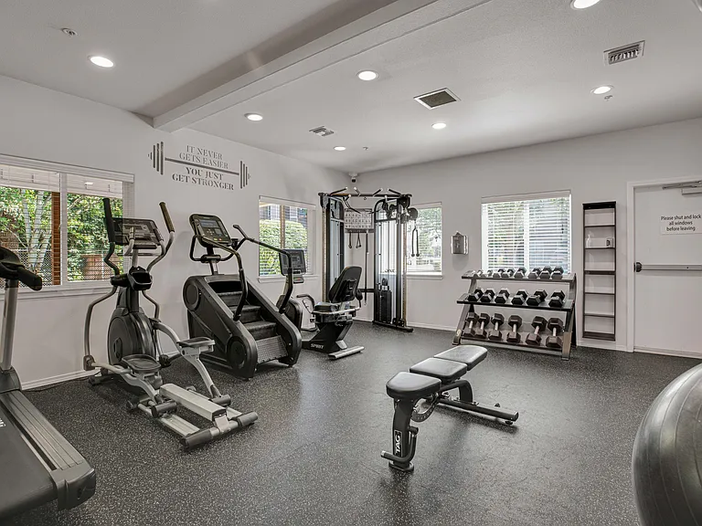 24/7 Gym