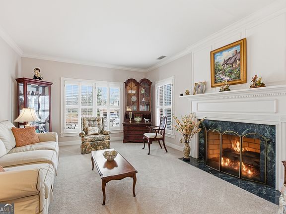 4th image of 22 Green Hill Pl