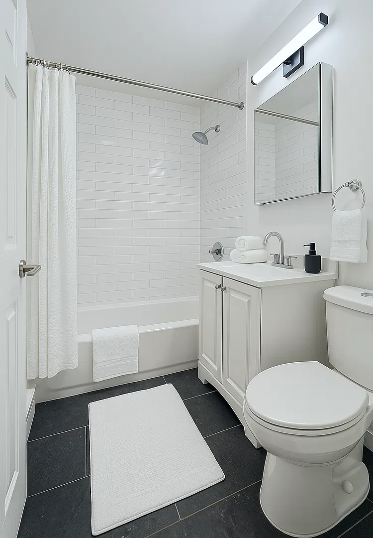 68-72 W 25th Street — Photo 3