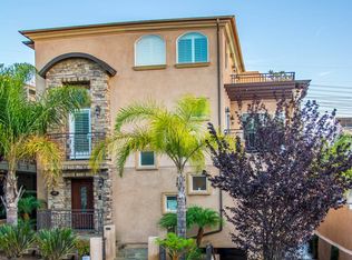 596 1st St, Hermosa Beach, CA 90254