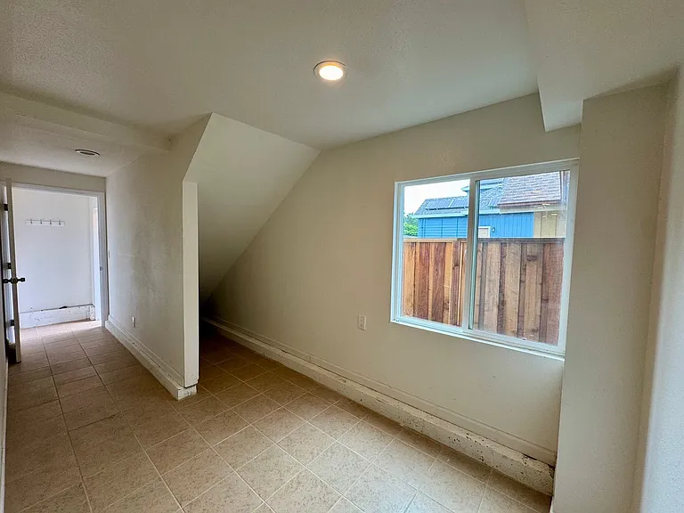 310 Hansbery Way #A — Photo 2