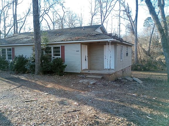 2nd image of 620 Overhill Dr
