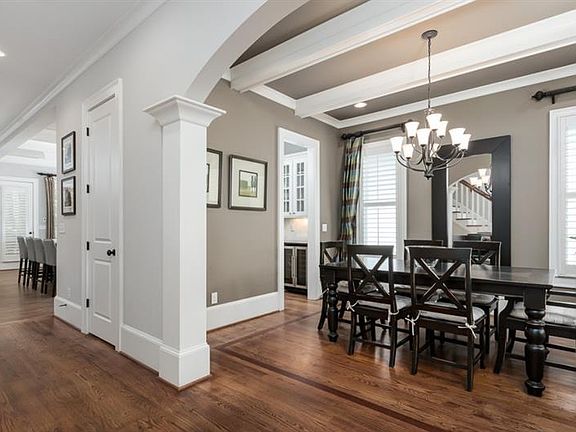 4th image of 2648 Camille Dr
