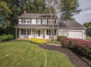 8495 Bradfords Gate, Olmsted Falls, OH 44138