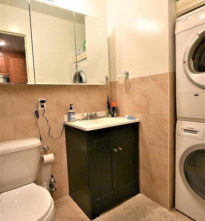1st image of 230 E 97th St #2D