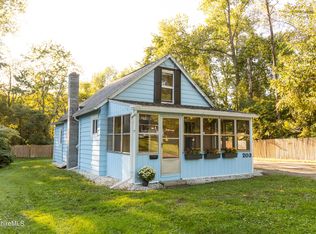203 Cheshire Rd, Pittsfield, MA 01201