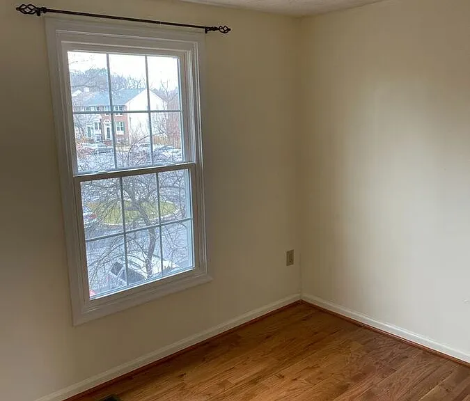 899 Chestnutview Ct — Photo 17