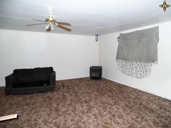 2nd image of 949 Elm Dr