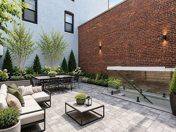 2nd image of 128 Summit St APT 1