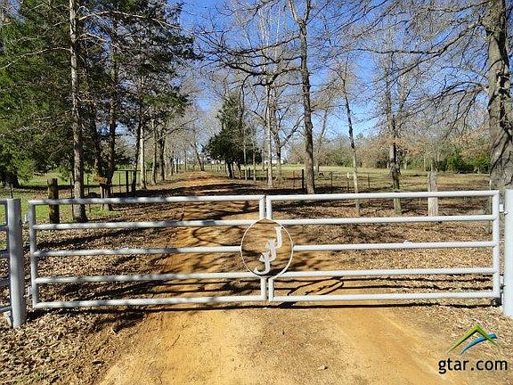 2nd image of 1590 County Road 1409