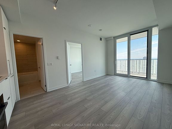 4th image of 1 Fairview Rd E #1713