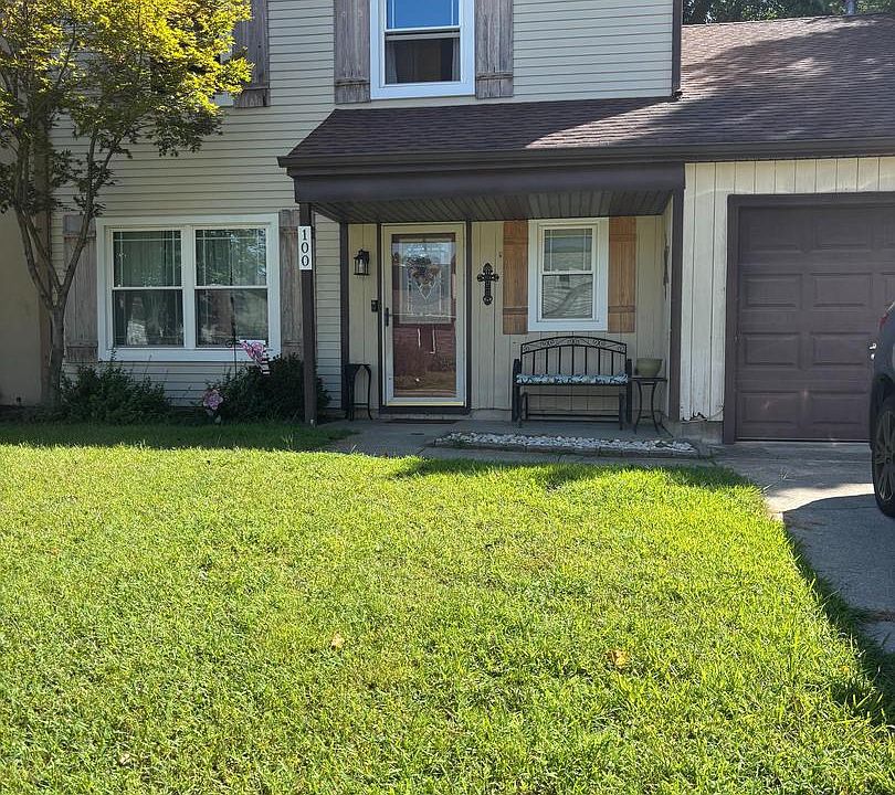 1st image of 100 Woodvale Ln