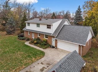 5520 E Lake Rd, Sheffield Lake, OH 44054