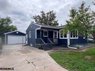 27 Michael St, Gering, NE 69341