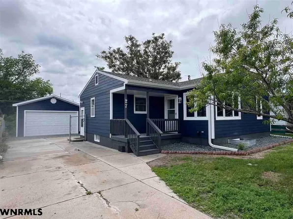 27 Michael St, Gering, NE 69341