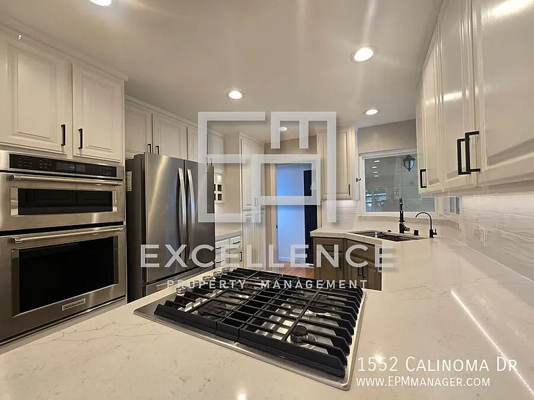 1552 Calinoma Dr — Photo 2