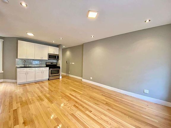 4th image of 283 Audubon Ave #8A