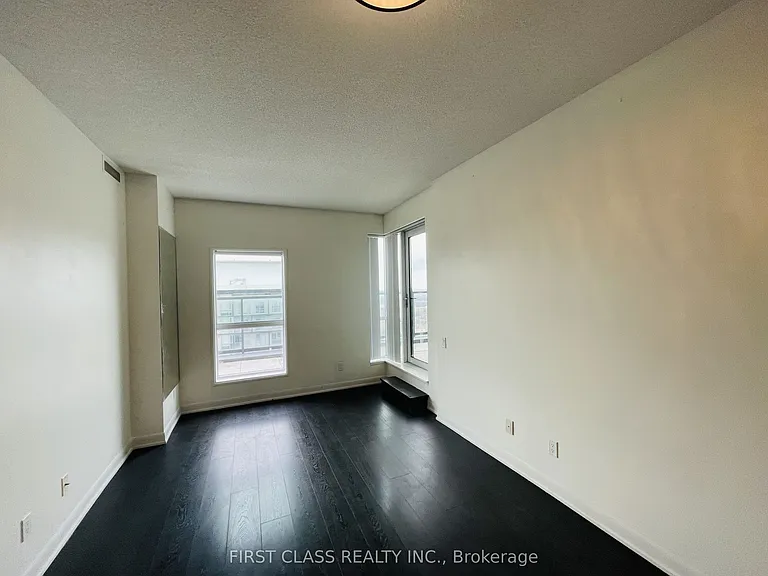 5168 Yonge St #Penthouse 305 — Photo 10