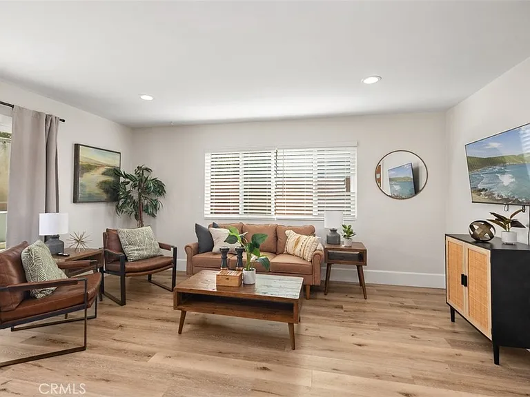 33782 Robles Dr — Photo 12