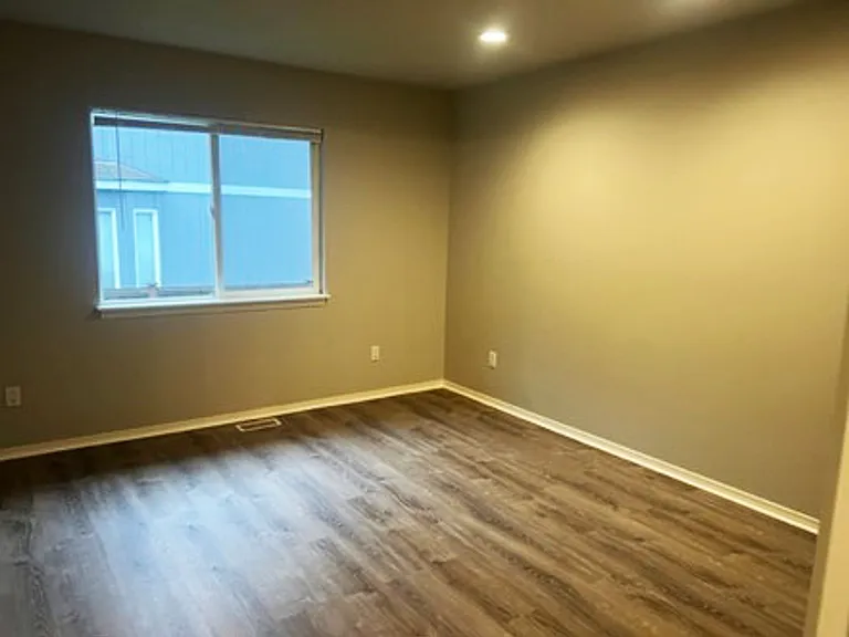 1008 Sunset Blvd NE #B — Photo 19