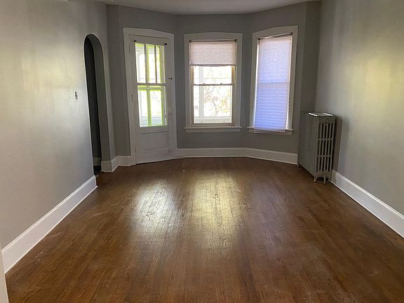 3rd image of 3251 W Eastwood Ave #2