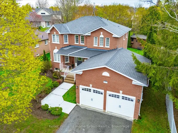 261 Irvine St, Centre Wellington, ON N0B 1S0