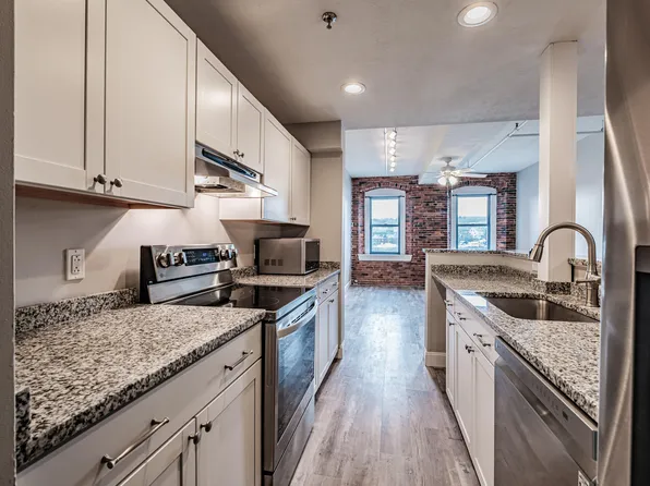 1 Saco Island Terrace #101, Saco, ME 04072