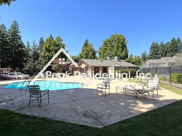 3715 Tallyho Dr — Photo 22