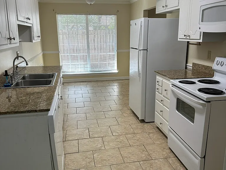 7948 Jefferson Hwy — Photo 1