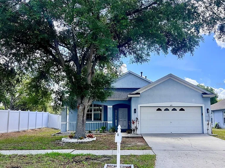 619 Schooner Bay Ct — Photo 1