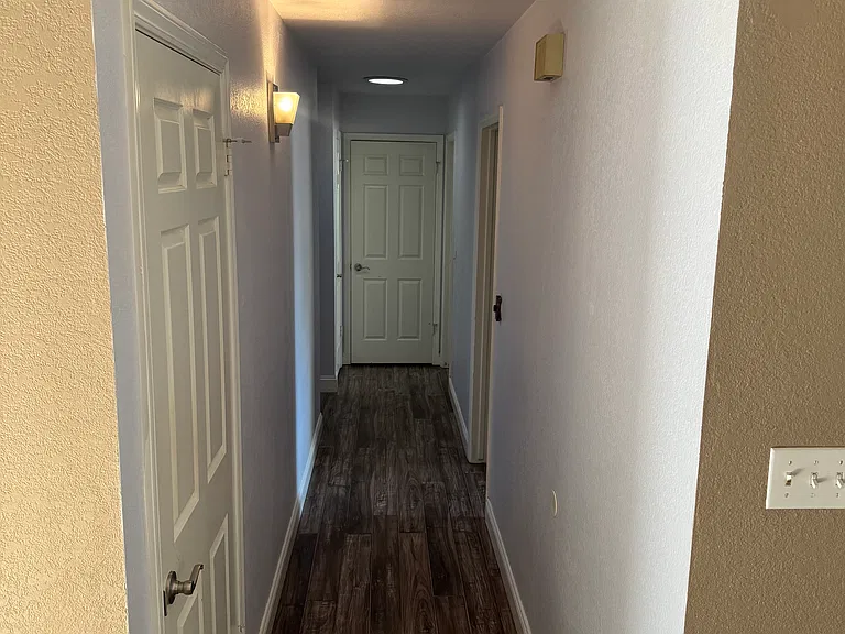 526 E Kelso Ave — Photo 8