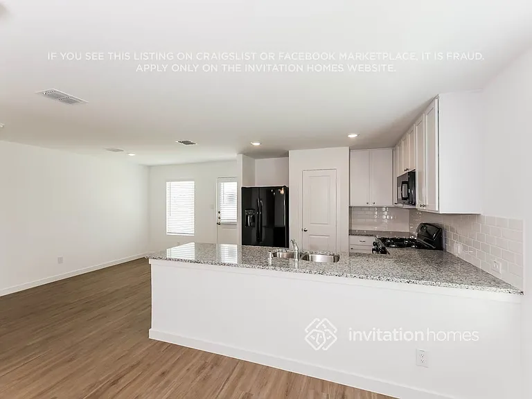 4900 Old Ember Ln — Photo 6
