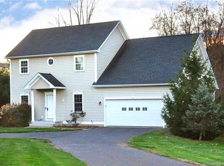 5 Chapman Chas #5, Windsor Locks, CT 06096