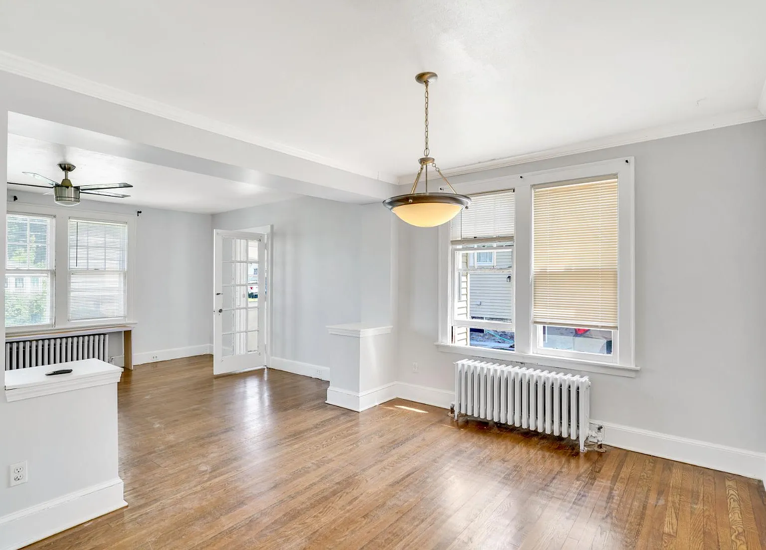 3 bed, 1.5 bath, 1420 sqft, $2,500 — Photo 3